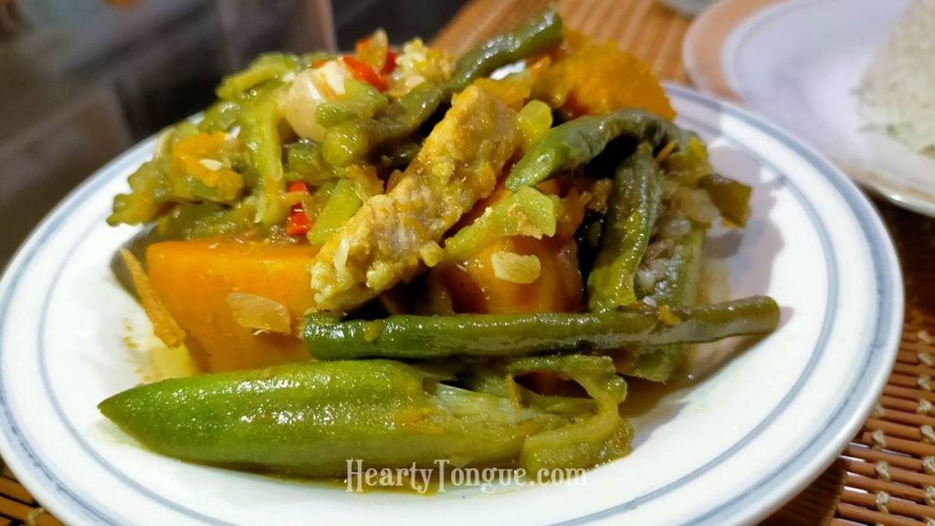 Pinakbet Tagalog Cooked With Labahita